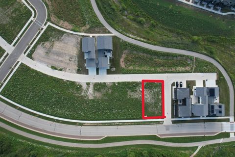 Photo of 9373 S Lake Vista Pkwy, Oak Creek, WI 53154 (MLS # 1892632)