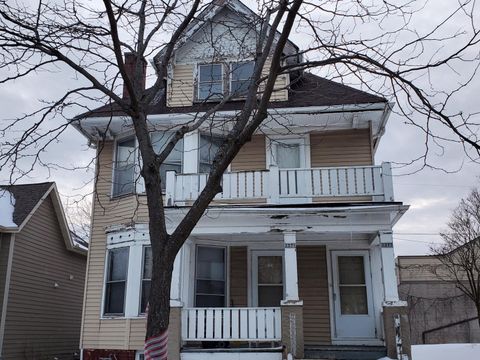 Photo of 2371 N Richards St, Milwaukee, WI 53212 (MLS # 1830807)