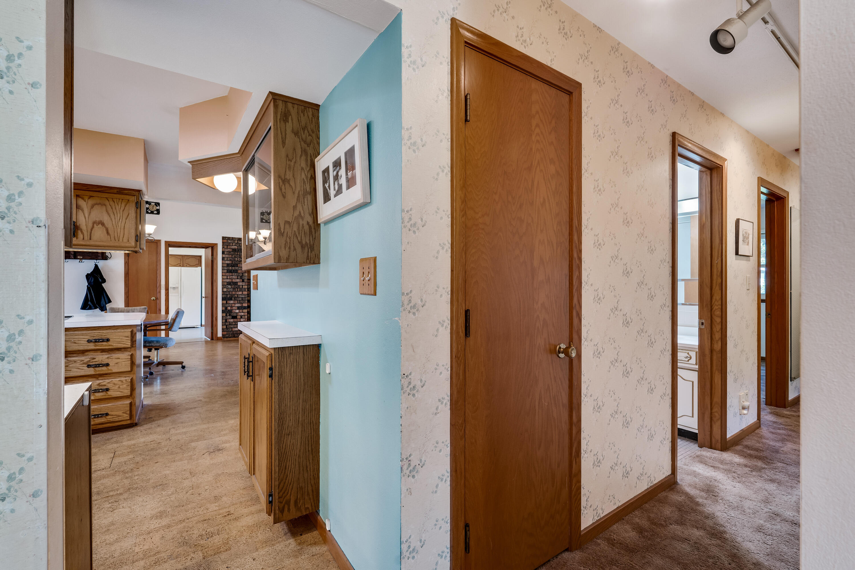 La Crosse, Wisconsin 54601, United States, 5 Bedrooms Bedrooms, ,4 BathroomsBathrooms,Residential,Pending,53780