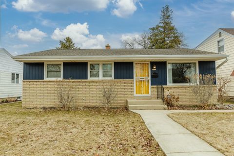 Photo of 9350 W Melvina St, Milwaukee, WI 53222 (MLS # 1828269)