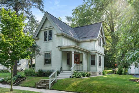 Photo of W62N688 Riveredge Dr, Cedarburg, WI 53012 (MLS # 1886081)