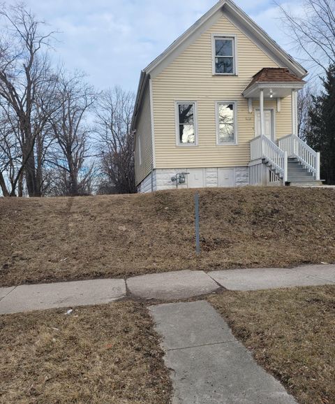 Photo of 2758 N Palmer St, Milwaukee, WI 53212 (MLS # 1827272)