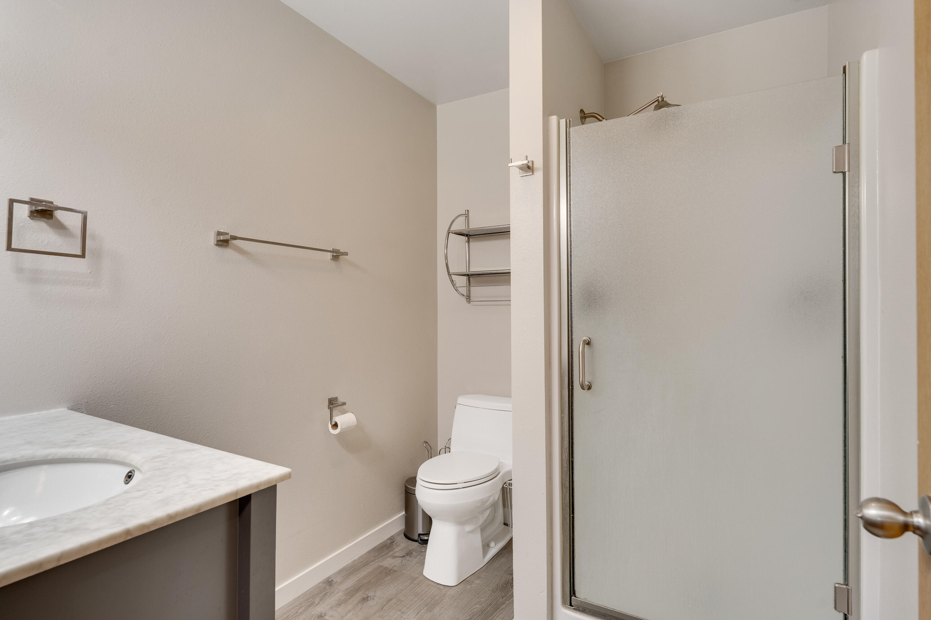 Holmen, Wisconsin 54636, United States, 5 Bedrooms Bedrooms, ,3 BathroomsBathrooms,Residential,Pending,55238