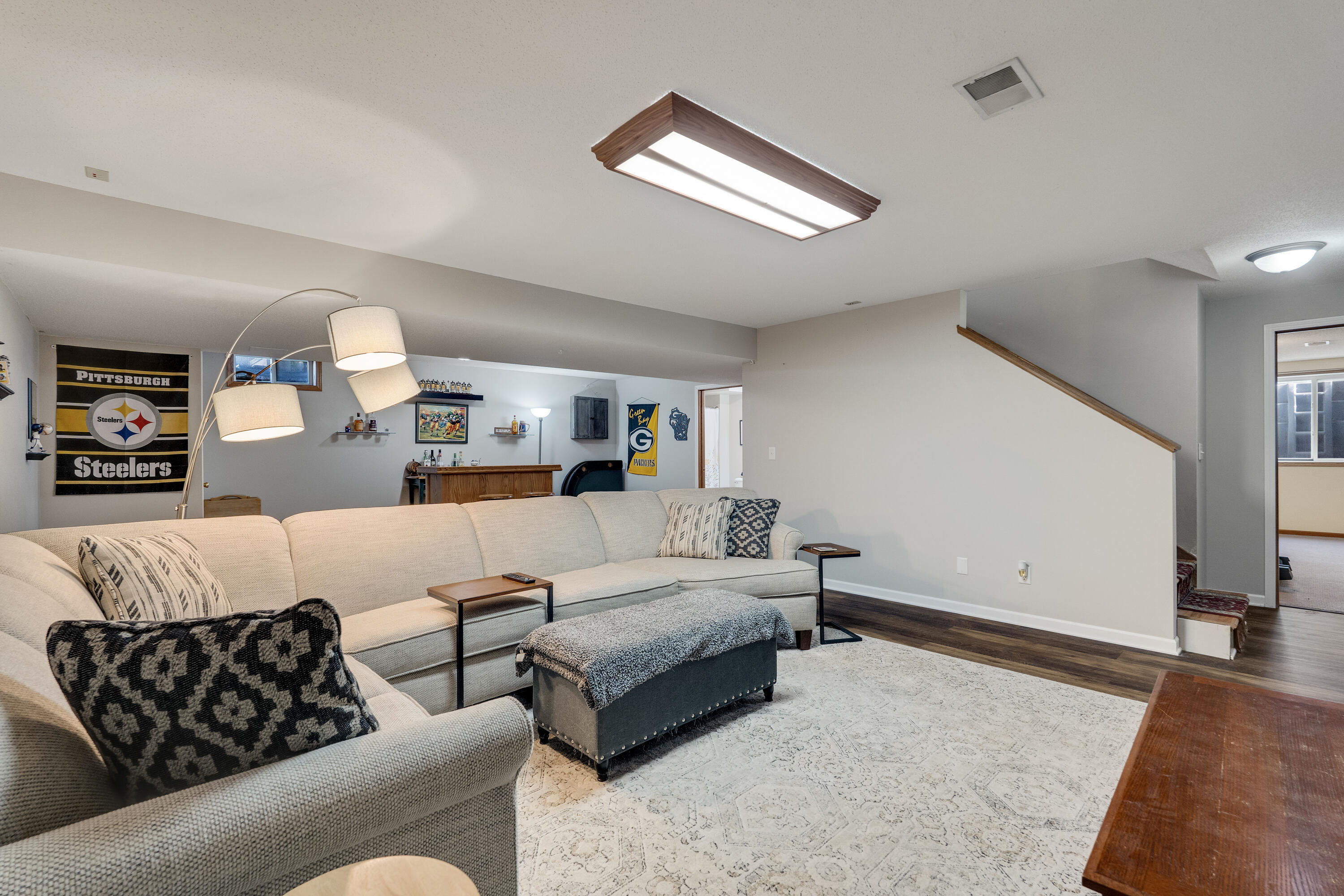 Holmen, Wisconsin 54636, United States, 5 Bedrooms Bedrooms, ,3 BathroomsBathrooms,Residential,Pending,55238