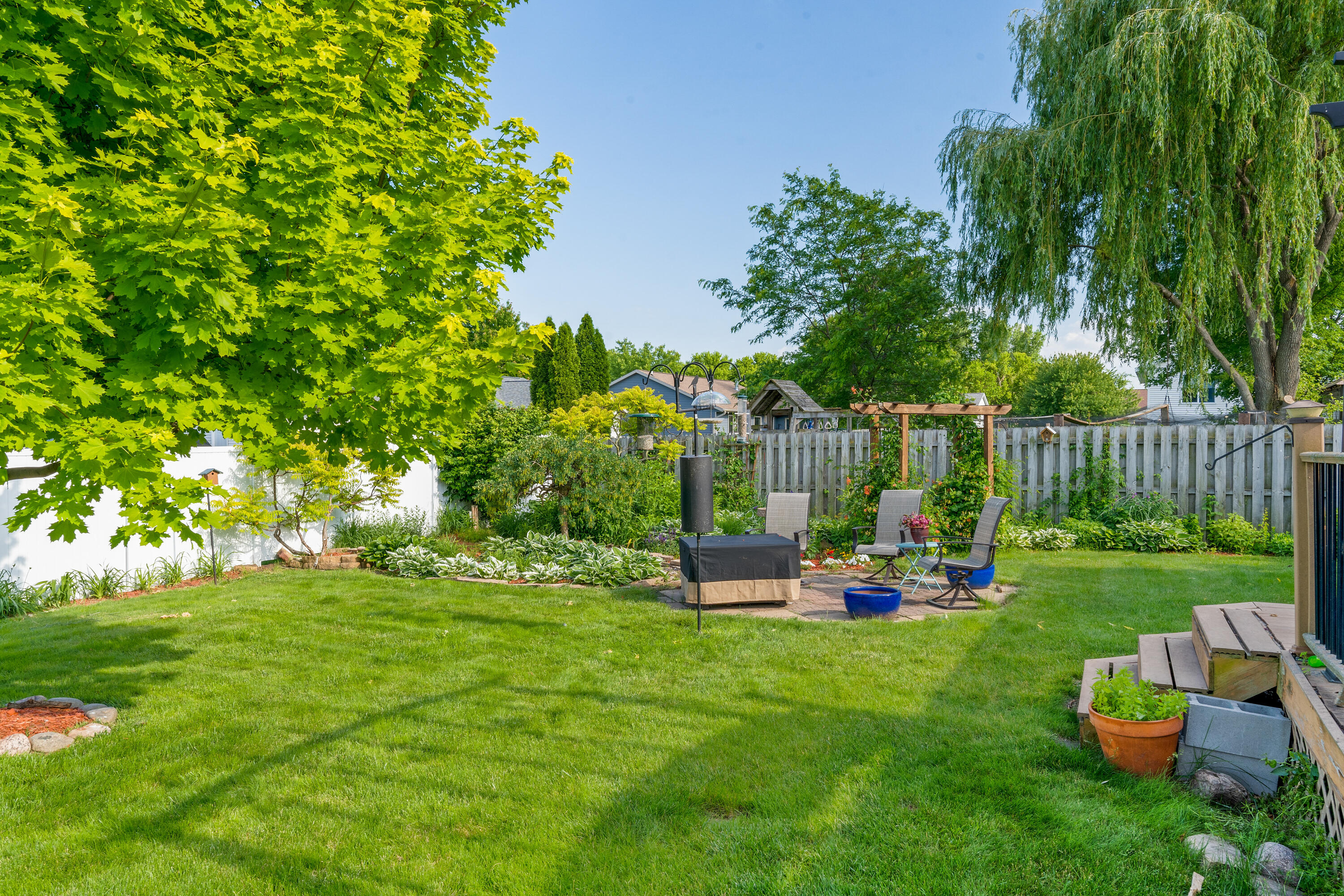 Holmen, Wisconsin 54636, United States, 5 Bedrooms Bedrooms, ,3 BathroomsBathrooms,Residential,Pending,55238