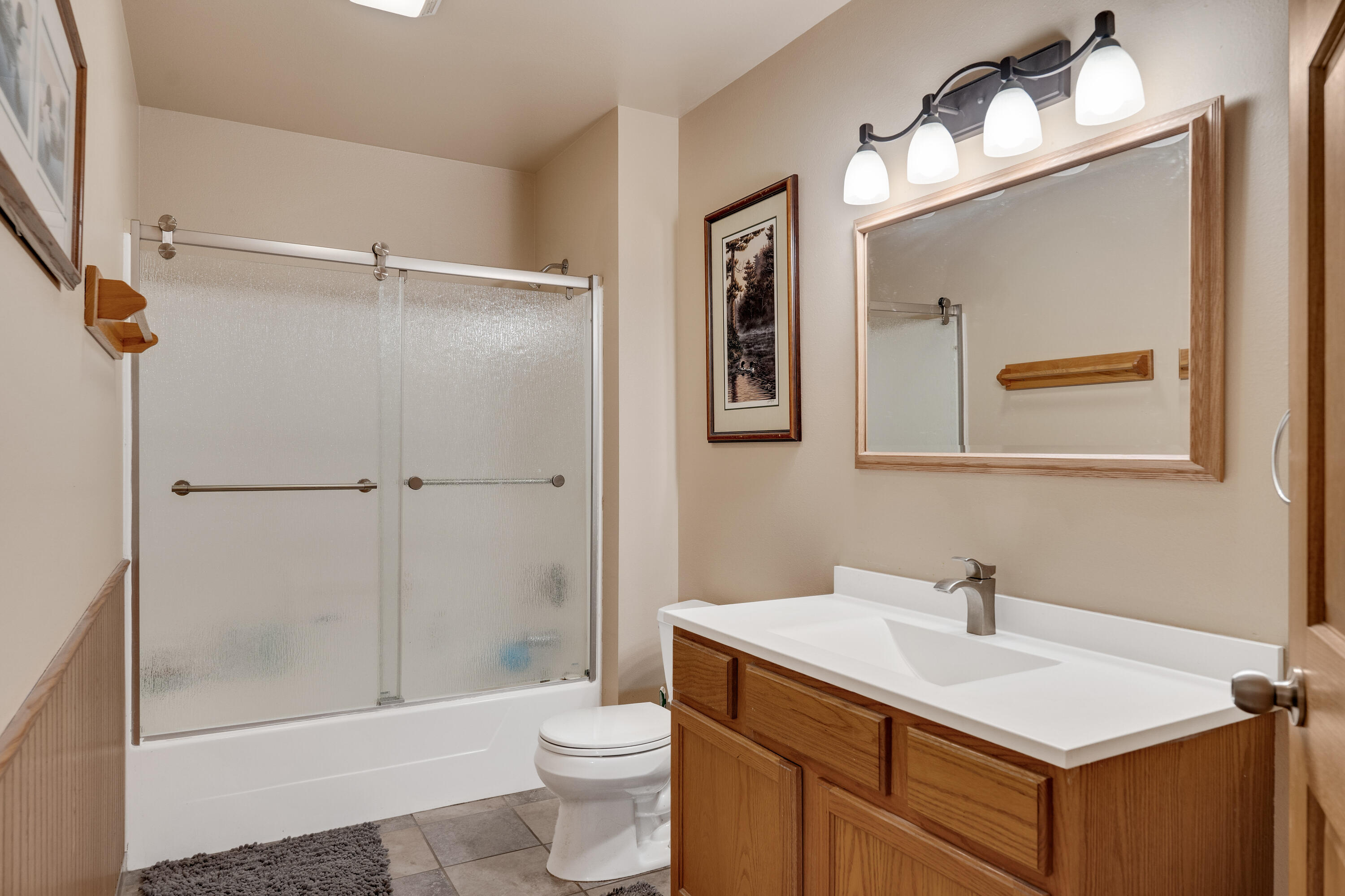 Holmen, Wisconsin 54636, United States, 5 Bedrooms Bedrooms, ,3 BathroomsBathrooms,Residential,Pending,55238