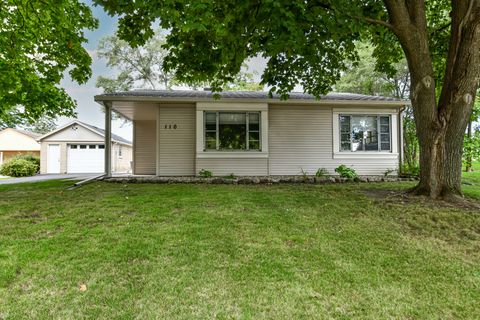 Photo of 110 S Jefferson St, Waterford, WI 53185 (MLS # 1806361)