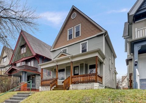 Photo of 803 S 31st St, Milwaukee, WI 53215 (MLS # 1862274)