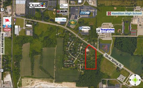 Photo of N59W22649 Silver Spring Dr, Lisbon, WI 53089 (MLS # 1667154)