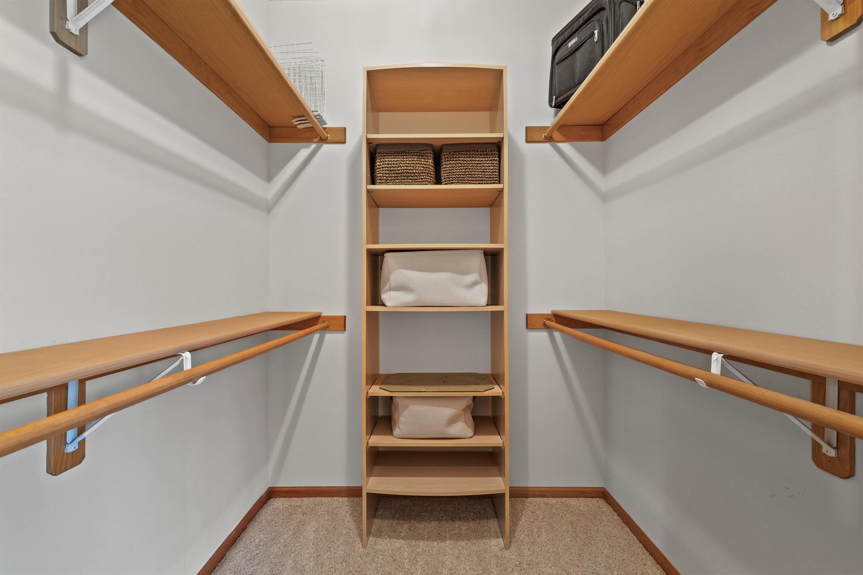 Pleasant Prairie, Wisconsin 53158, United States, 2 Bedrooms Bedrooms, ,3 BathroomsBathrooms,Residential,Active,48736