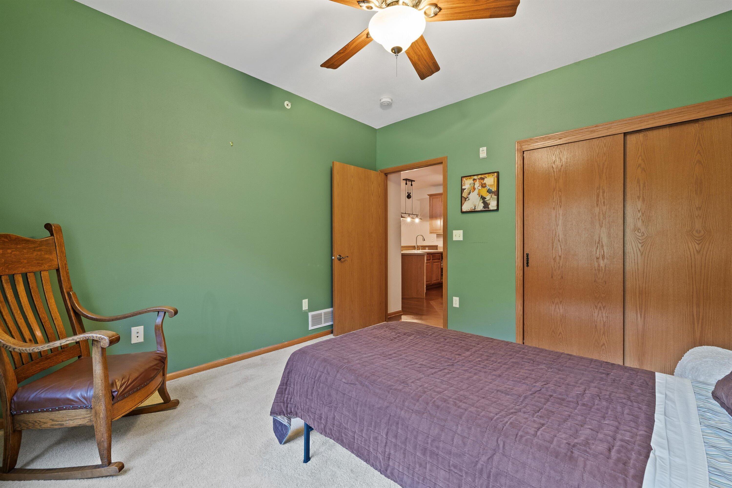 Pleasant Prairie, Wisconsin 53158, United States, 2 Bedrooms Bedrooms, ,3 BathroomsBathrooms,Residential,Active,48736