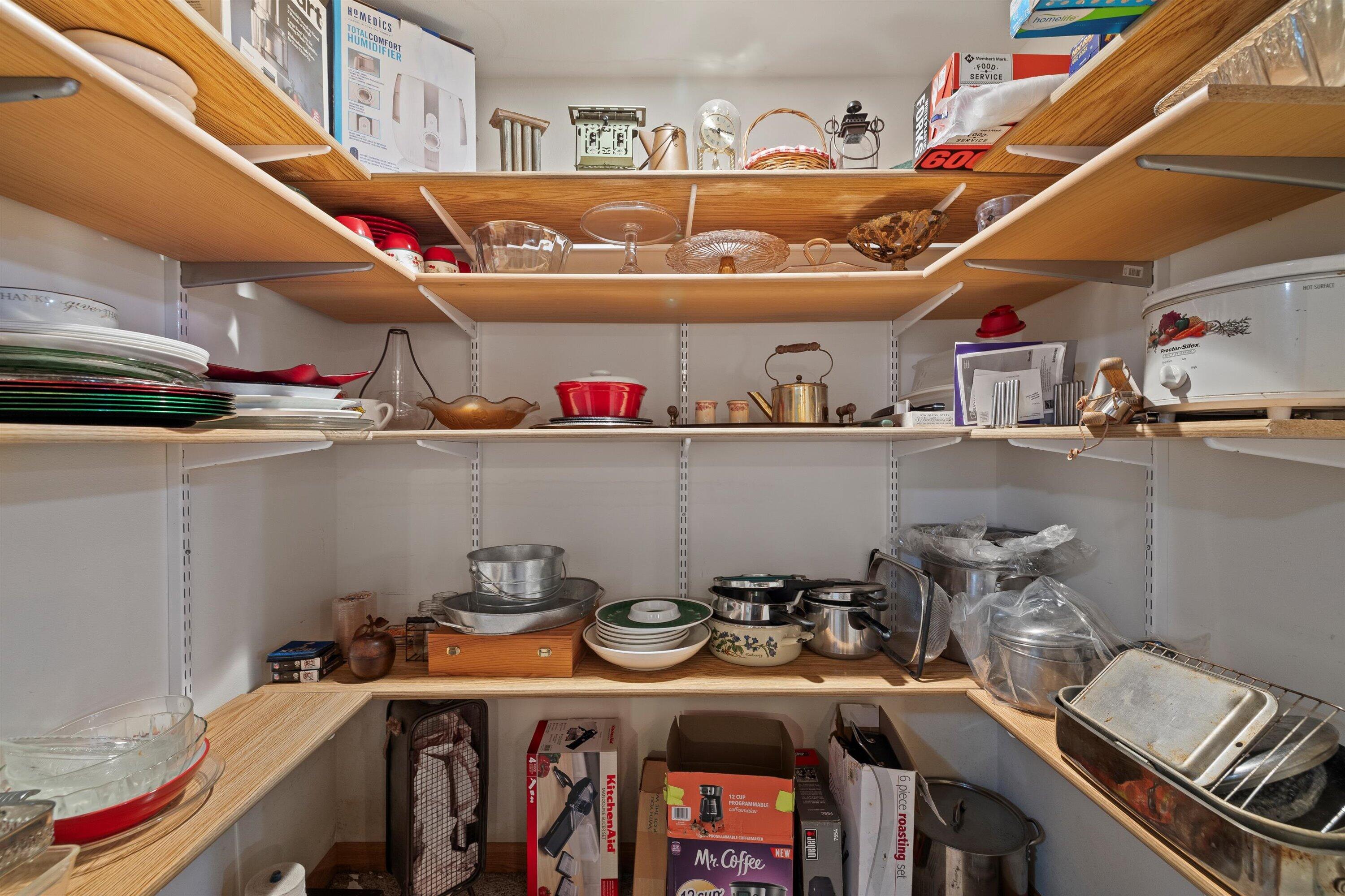 Pleasant Prairie, Wisconsin 53158, United States, 2 Bedrooms Bedrooms, ,3 BathroomsBathrooms,Residential,Active,48736