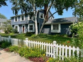 Photo of N94W6606 Fieldcrest St, Cedarburg, WI 53012 (MLS # 1885395)