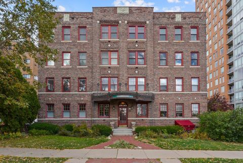 1983 N Summit Ave, Milwaukee, WI 53202 - #: 1897320