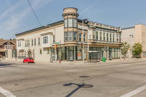 Photo of 2701 N Dr Martin Luther King Jr Dr, Milwaukee, WI 53212 (MLS # 1873338)