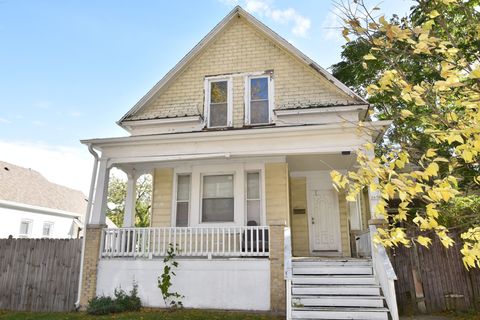 Photo of 2650 N Richards St, Milwaukee, WI 53212 (MLS # 1815491)