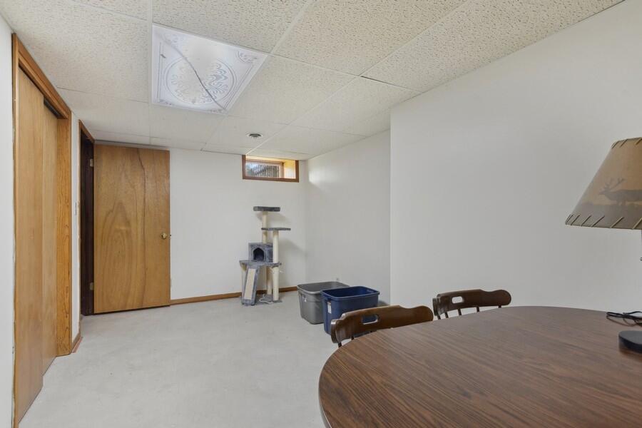 Bloomfield, Wisconsin 53128, United States, 3 Bedrooms Bedrooms, ,1 BathroomBathrooms,Residential,Active,46691