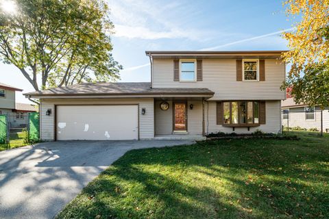 Photo of 3661 E Puetz Rd, Oak Creek, WI 53154 (MLS # 1896491)