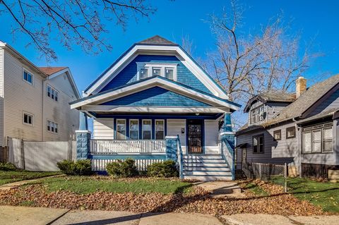 Photo of 4357 N 14th St, Milwaukee, WI 53209 (MLS # 1857235)