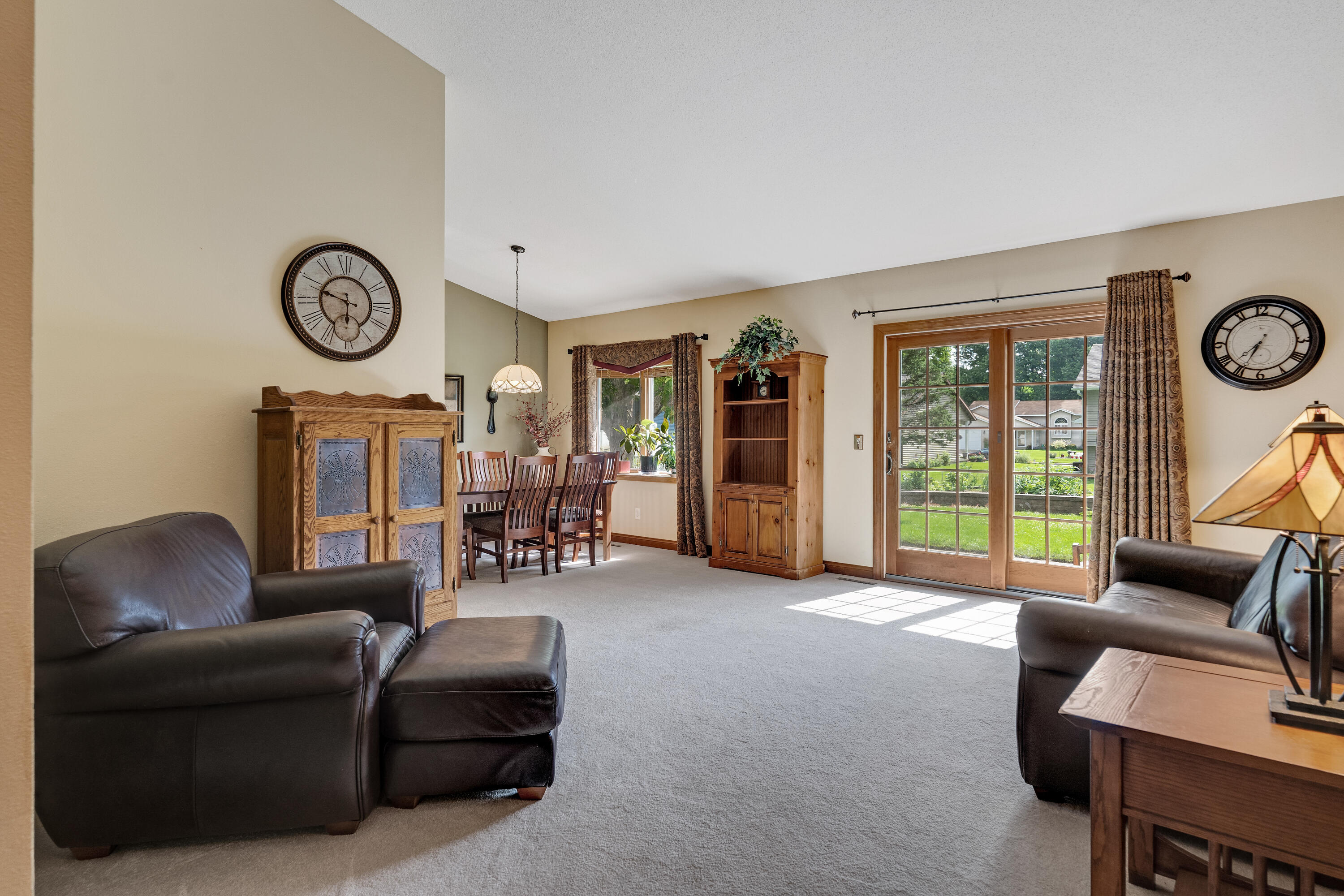 Onalaska, Wisconsin 54650, United States, 4 Bedrooms Bedrooms, ,3 BathroomsBathrooms,Residential,Pending,53936