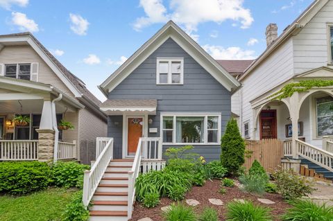 Photo of 2113 N 1st St, Milwaukee, WI 53212 (MLS # 1877036)
