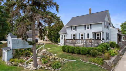 Photo of 1311 Bridge St, Grafton, WI 53024 (MLS # 1853145)