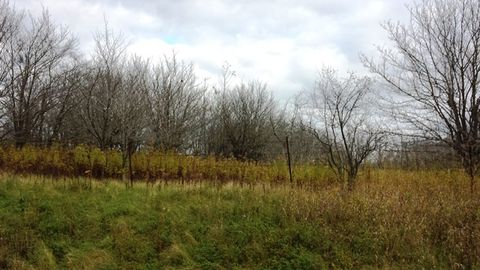 Photo of Lt98 N 18th St, Manitowoc, WI 54220 (MLS # 1775666)