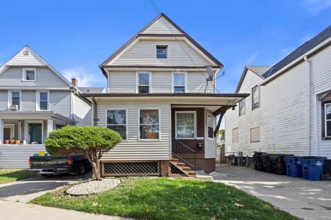 Photo of 1629 Taylor Ave, Racine, WI 53403 (MLS # 1854881)