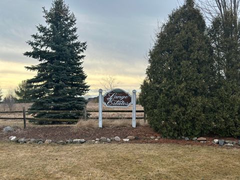 Photo of Lt31 Applewood Dr, Port Washington, WI 53074 (MLS # 1866443)