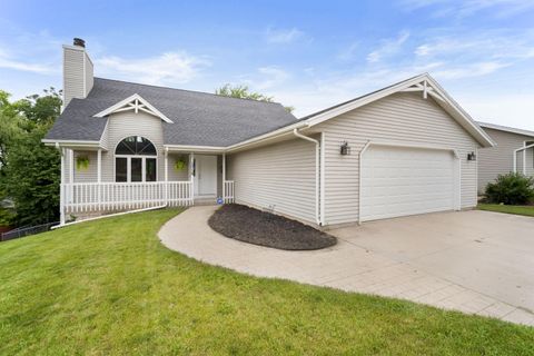 1318 Jefferson St, West Bend, WI 53090 - #: 1887065