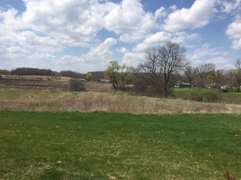 Photo of 8843 S 13th St, Oak Creek, WI 53154 (MLS # 1720327)