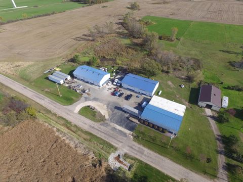Photo of N9919 Townhall Rd, Calumet, WI 53049 (MLS # 1769844)