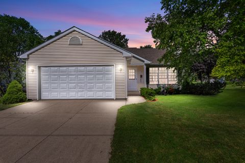 Photo of 1103 N Benjamin St, Port Washington, WI 53074 (MLS # 1881431)