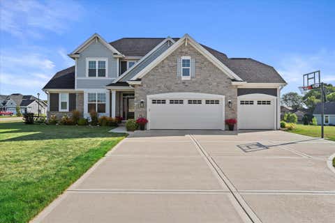Photo of W48N8128 Heron Ct, Cedarburg, WI 53012 (MLS # 1886942)