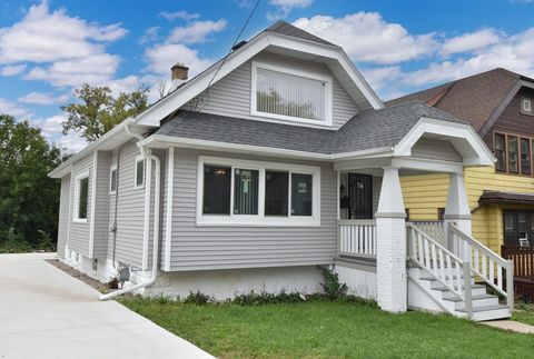 Photo of 537 W Ring St, Milwaukee, WI 53212 (MLS # 1851344)