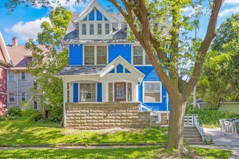Photo of 3320 W Clybourn St, Milwaukee, WI 53208 (MLS # 1879048)