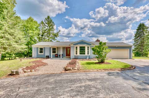 Photo of 8119 Cedar Sauk Rd, Cedarburg, WI 53080 (MLS # 1888046)