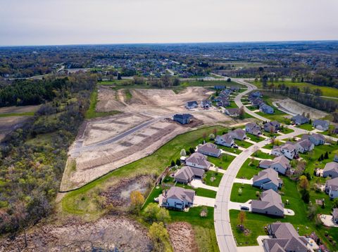 Photo of 3306 Bergamont Dr, Caledonia, WI 53406 (MLS # 1678960)