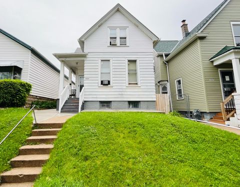 Photo of 1539 S 11th St, Milwaukee, WI 53204 (MLS # 1882046)