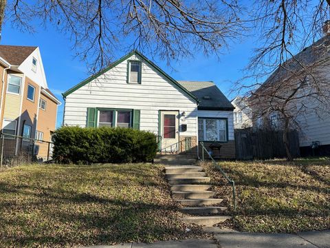 Photo of 814 S 38th St, Milwaukee, WI 53215 (MLS # 1859660)