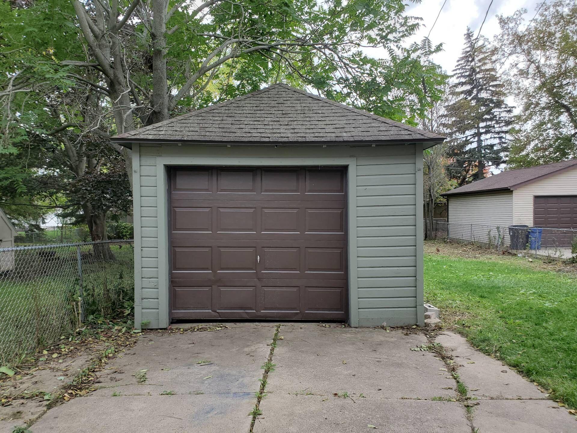 Racine, Wisconsin 53403, United States, 4 Bedrooms Bedrooms, ,1 BathroomBathrooms,Residential,Active,35186