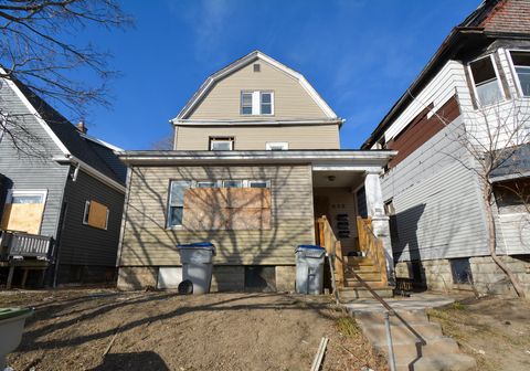 Photo of 620 W Burleigh St, Milwaukee, WI 53212 (MLS # 1865659)