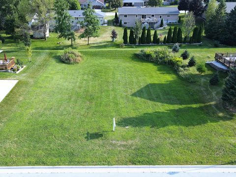 Photo of Lt7 Ryan Ave, Plymouth, WI 53073 (MLS # 1661064)