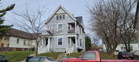 Photo of 240 E Concordia Ave, Milwaukee, WI 53212 (MLS # 1900354)