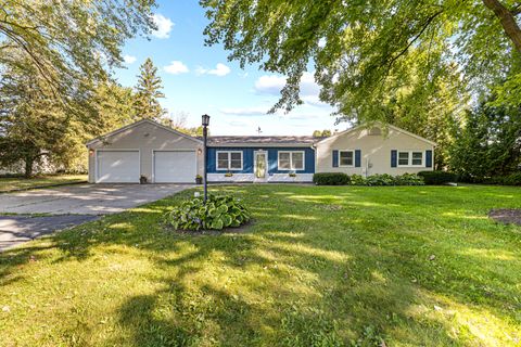 2548 Wallace Lake Rd, West Bend, WI 53090 - #: 1890421