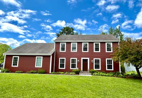 Photo of N30W6807 Lincoln Blvd, Cedarburg, WI 53012 (MLS # 1877234)