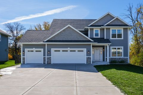 Photo of 3961 E Oakwood Rd, Oak Creek, WI 53154 (MLS # 1896577)