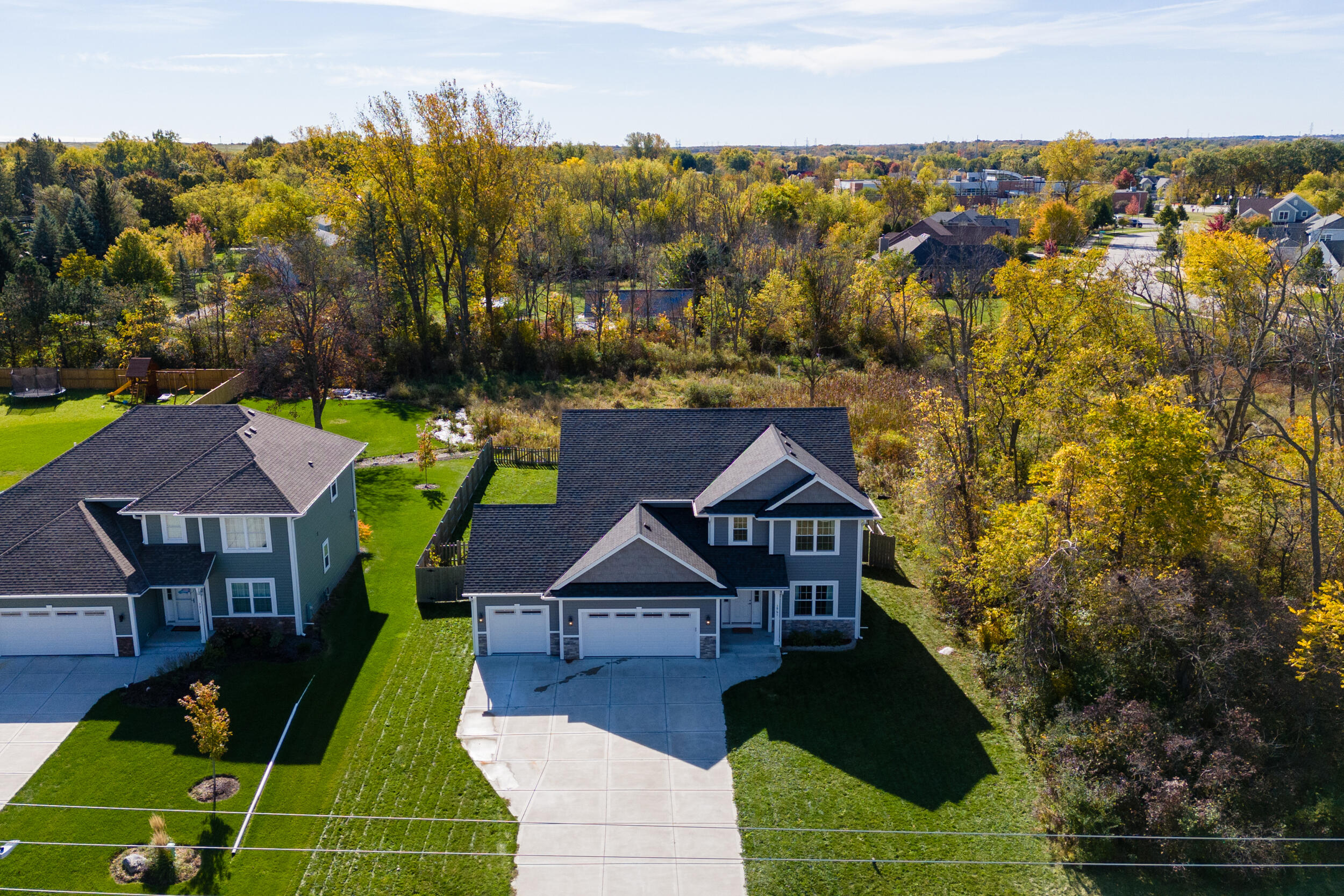 Oak Creek, Wisconsin 53154, United States, 4 Bedrooms Bedrooms, ,3 BathroomsBathrooms,Residential,Active,38095