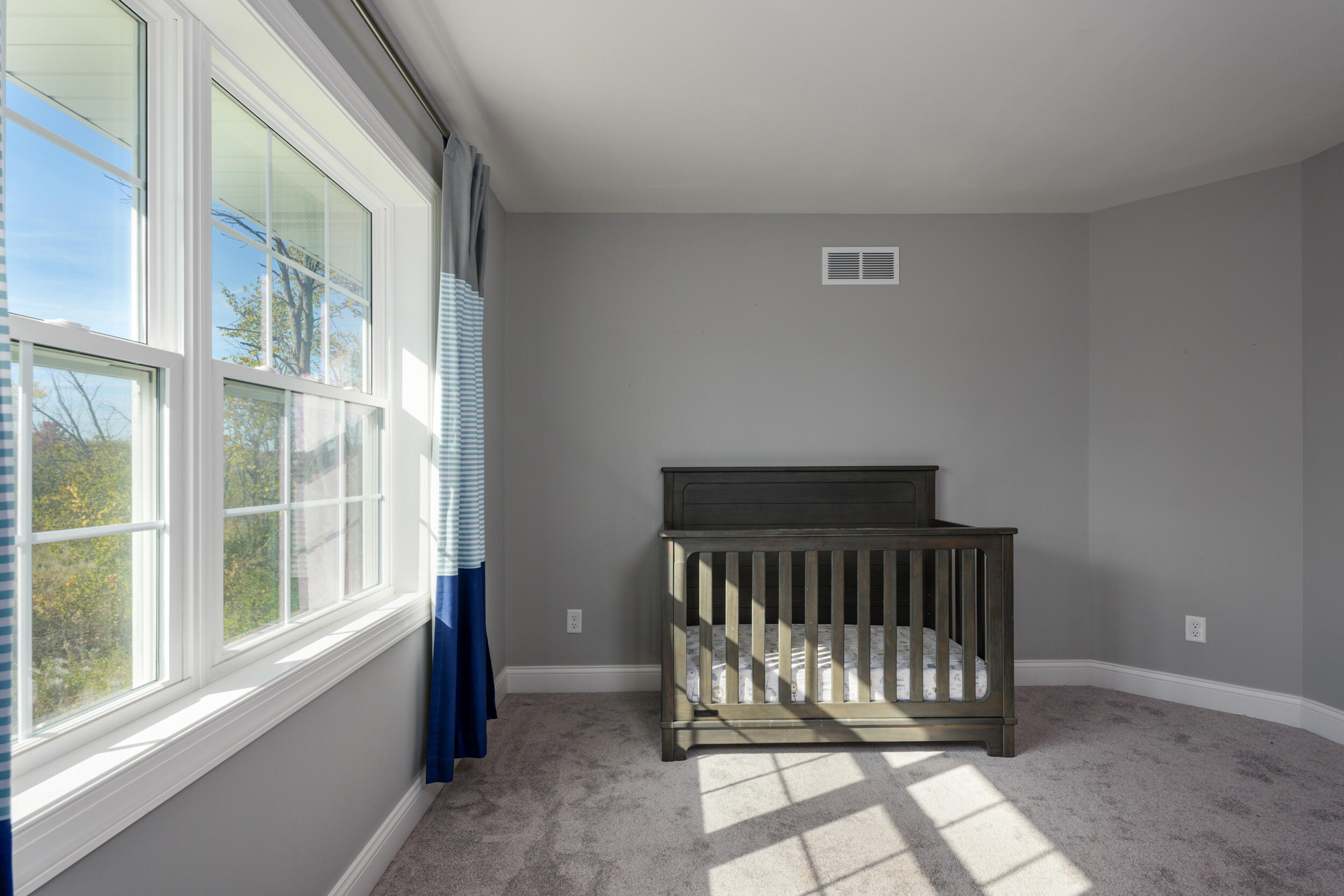 Oak Creek, Wisconsin 53154, United States, 4 Bedrooms Bedrooms, ,3 BathroomsBathrooms,Residential,Active,38095