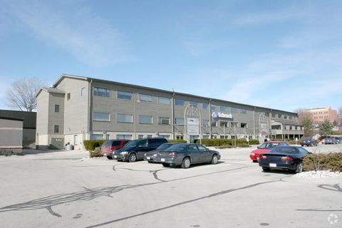 Photo of 712 Riverfront Dr, Sheboygan, WI 53081 (MLS # 1745558)